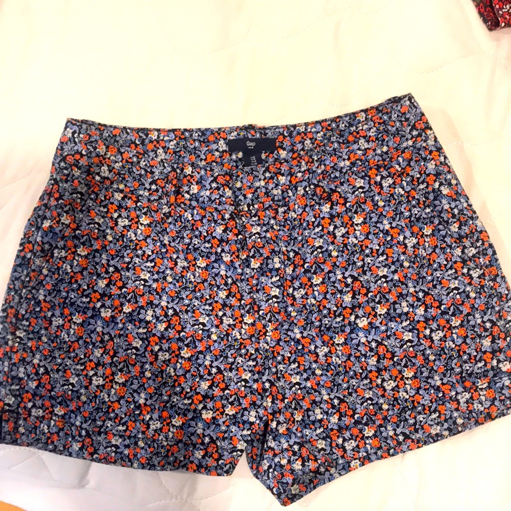 Gap floral shorts